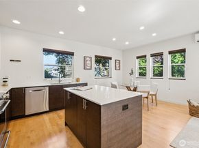 1612 N 46th Street, Seattle WA 98103