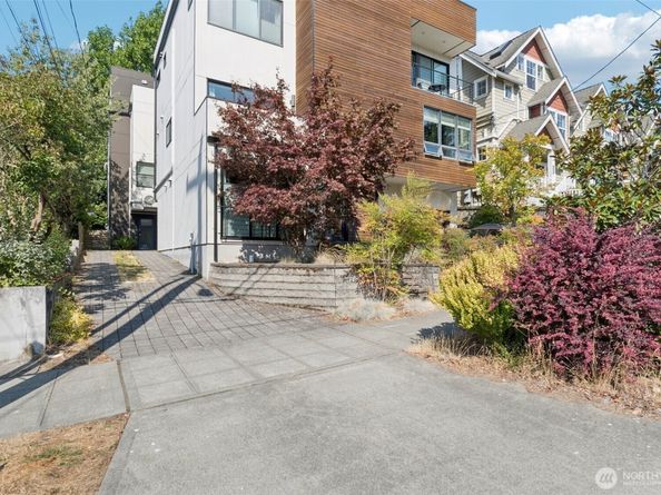 1612 N 46th Street, Seattle WA 98103