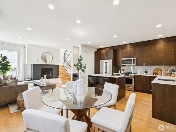 1612 N 46th Street, Seattle WA 98103