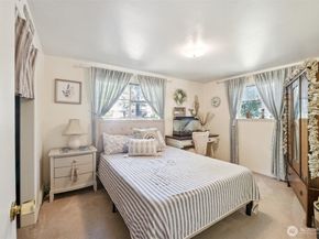 14810 Corliss Avenue N, Shoreline WA 98133