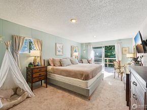 14810 Corliss Avenue N, Shoreline WA 98133