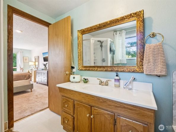 14810 Corliss Avenue N, Shoreline WA 98133