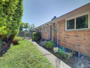13026 10th Avenue NW, Seattle WA 98177