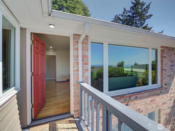 13026 10th Avenue NW, Seattle WA 98177