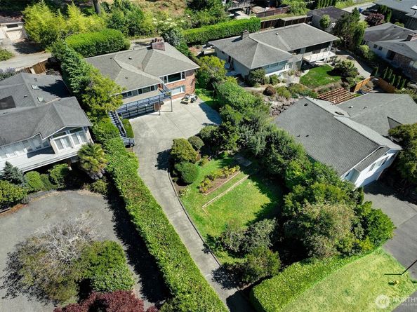 13026 10th Avenue NW, Seattle WA 98177