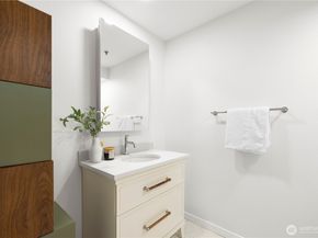 520 4th Street 31, Kirkland WA 98033
