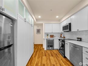 520 4th Street 31, Kirkland WA 98033