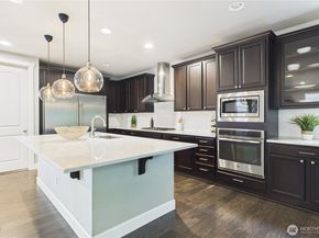 19608 82nd Pl NE, Kenmore WA 98028