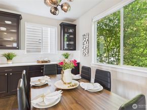 19608 82nd Pl NE, Kenmore WA 98028
