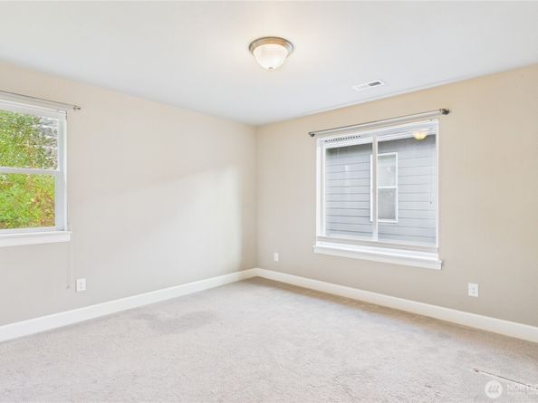 19608 82nd Pl NE, Kenmore WA 98028