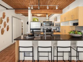 401 9th Avenue N 210, Seattle WA 98109