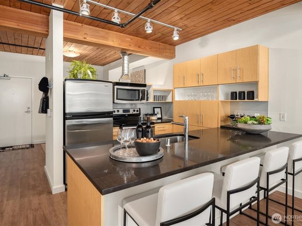 401 9th Avenue N 210, Seattle WA 98109