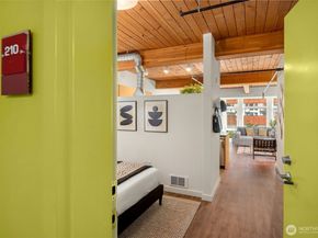 401 9th Avenue N 210, Seattle WA 98109