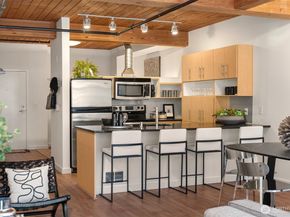 401 9th Avenue N 210, Seattle WA 98109