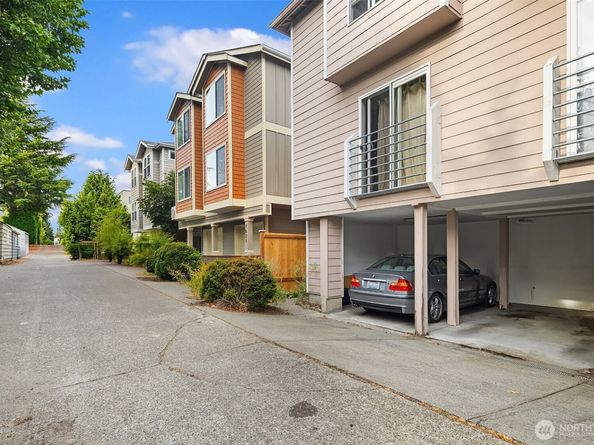 7519 24th Avenue NW, Seattle WA 98117