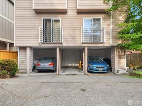 7519 24th Avenue NW, Seattle WA 98117