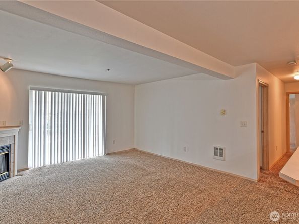 1001 W Casino Rd D104, Everett WA 98204