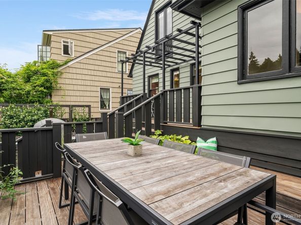1921 E Blaine, Seattle WA 98112