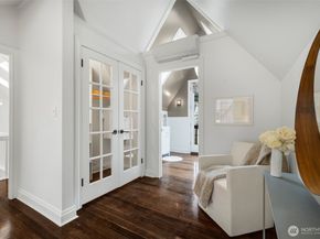 1921 E Blaine, Seattle WA 98112