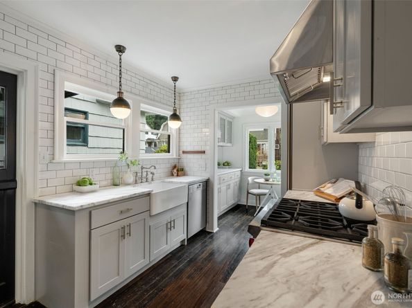 1921 E Blaine, Seattle WA 98112