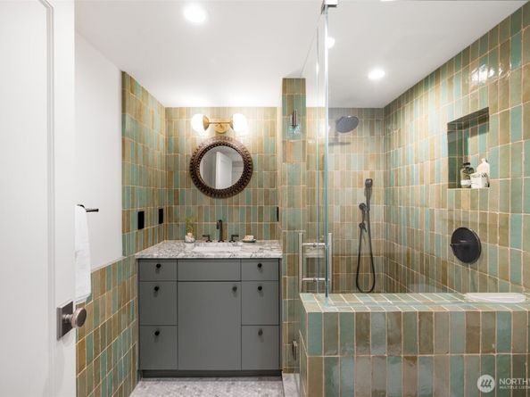 1921 E Blaine, Seattle WA 98112