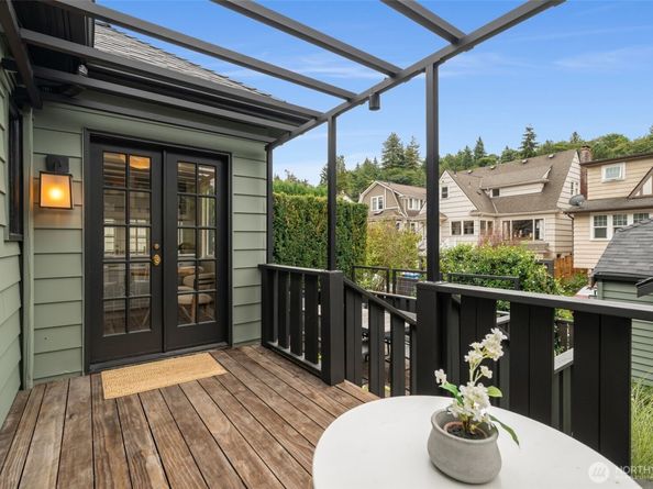 1921 E Blaine, Seattle WA 98112