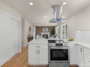 1955 S 370th Court, Federal Way WA 98003