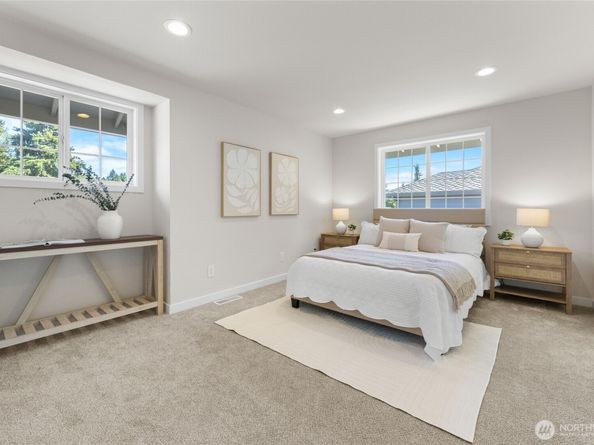 1955 S 370th Court, Federal Way WA 98003