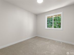 1955 S 370th Court, Federal Way WA 98003