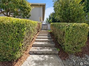 1955 S 370th Court, Federal Way WA 98003