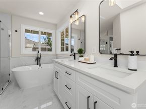 1955 S 370th Court, Federal Way WA 98003