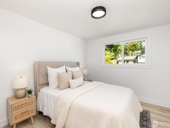 13533 131st Avenue NE, Kirkland WA 98034