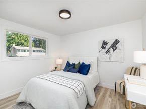 13533 131st Avenue NE, Kirkland WA 98034