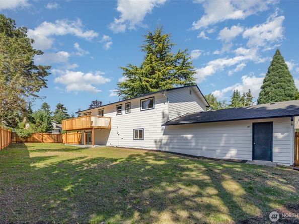 13533 131st Avenue NE, Kirkland WA 98034