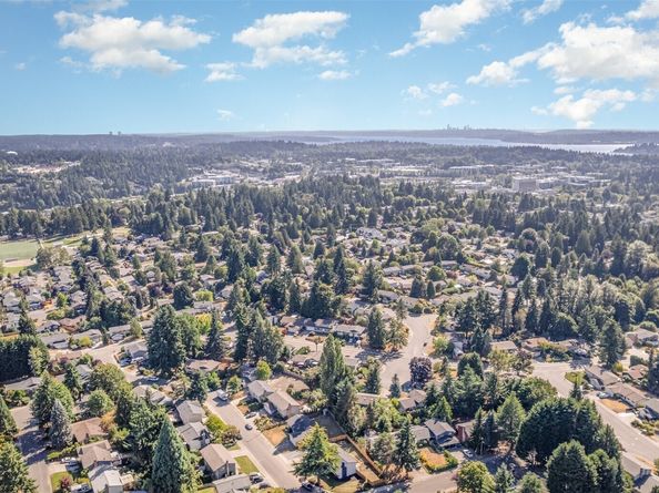 13533 131st Avenue NE, Kirkland WA 98034