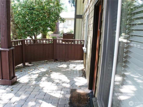 21305 48th Ave W B110, Mountlake Terrace WA 98043