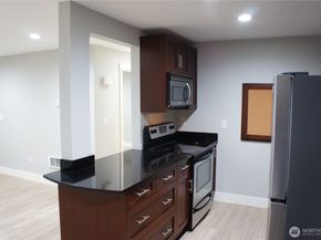 21305 48th Ave W B110, Mountlake Terrace WA 98043