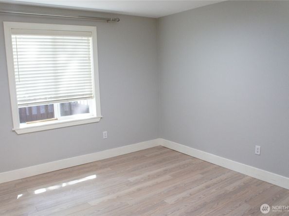 21305 48th Ave W B110, Mountlake Terrace WA 98043