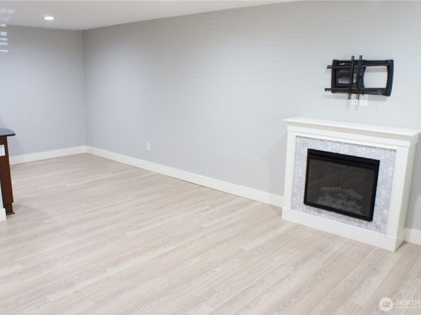 21305 48th Ave W B110, Mountlake Terrace WA 98043