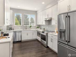 1202 NE 180th Street B, Shoreline WA 98155