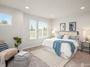 1202 NE 180th Street B, Shoreline WA 98155