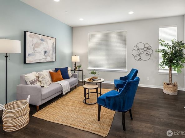 1202 NE 180th Street B, Shoreline WA 98155