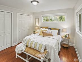 5122 46th Avenue NE, Seattle WA 98105