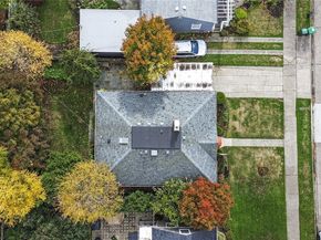 5122 46th Avenue NE, Seattle WA 98105
