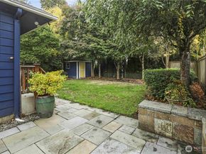 5122 46th Avenue NE, Seattle WA 98105