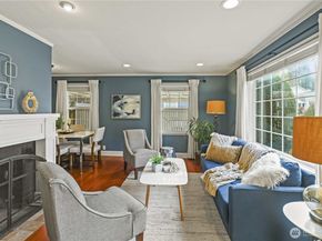 5122 46th Avenue NE, Seattle WA 98105