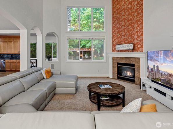 23815 NE 61st Street, Redmond WA 98053