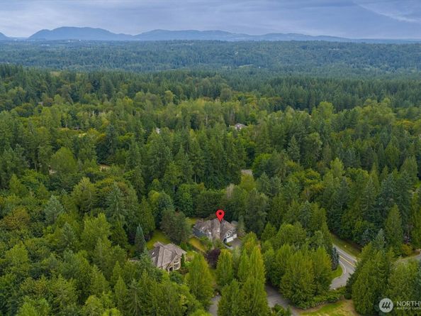 23815 NE 61st Street, Redmond WA 98053