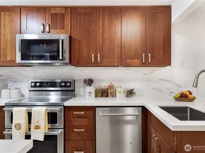 12630 100th Lane NE G131, Kirkland WA 98034