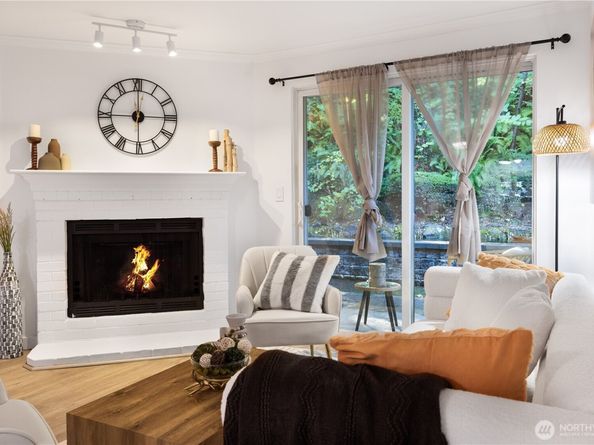12630 100th Lane NE G131, Kirkland WA 98034